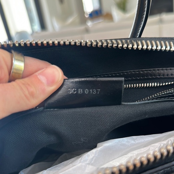 Givenchy 'Medium Antigona' Sugar Leather Satchel - Picture 8 of 12